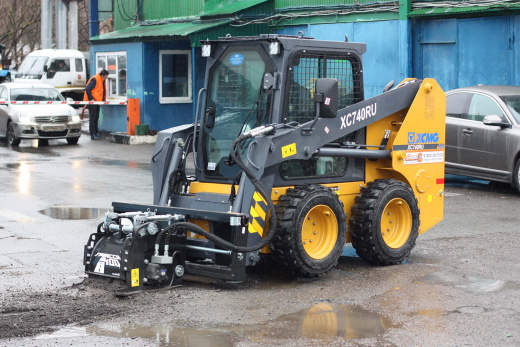 Мини-погрузчик XCMG SR740RU